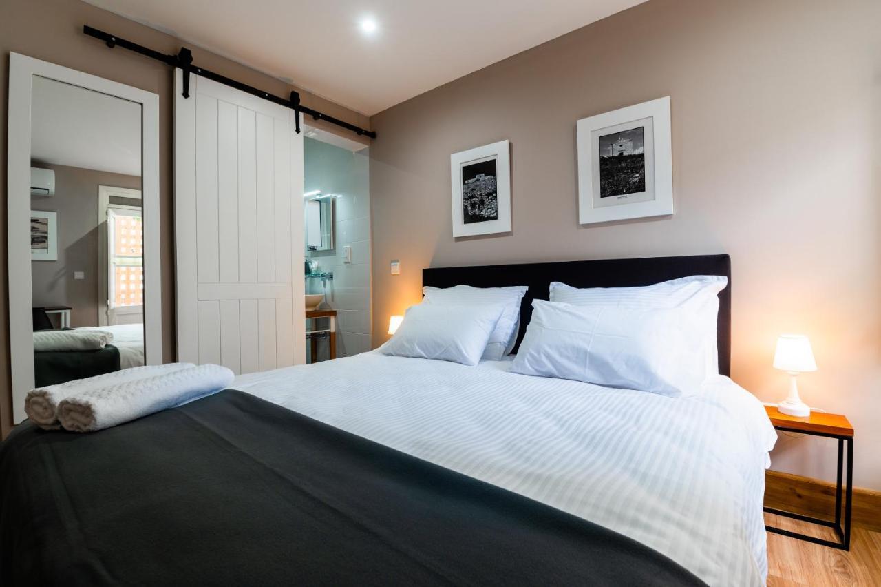 Monreal Boutique Townhouse - R024Rm3 Hotel Paola Kültér fotó